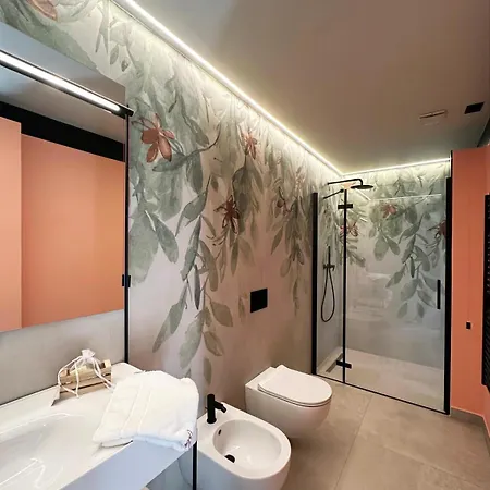 Emy Boutique Nocleg ze śniadaniem 4*