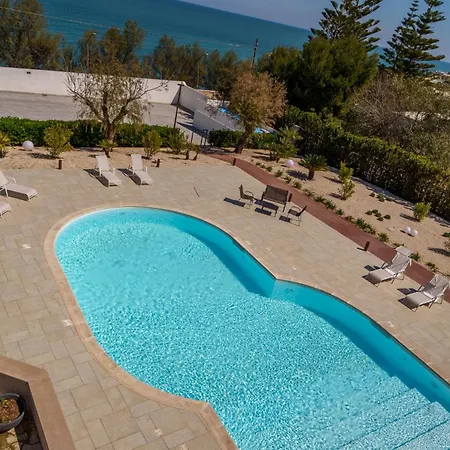 Emy Boutique Bed and Breakfast Μπισέλιε
