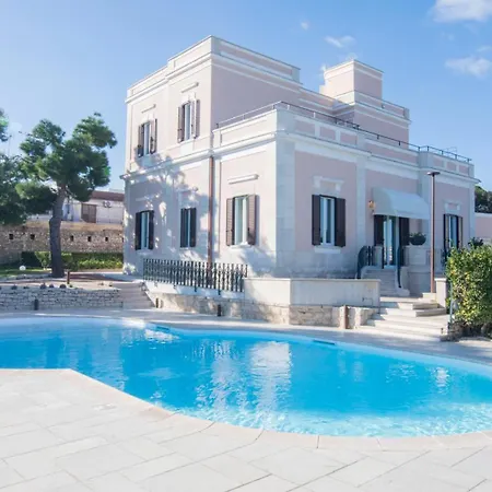 Emy Boutique Bed & Breakfast 4*