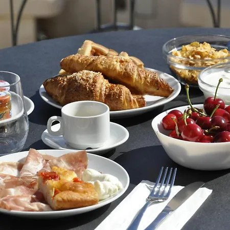 Emy Boutique Bed & Breakfast 4*