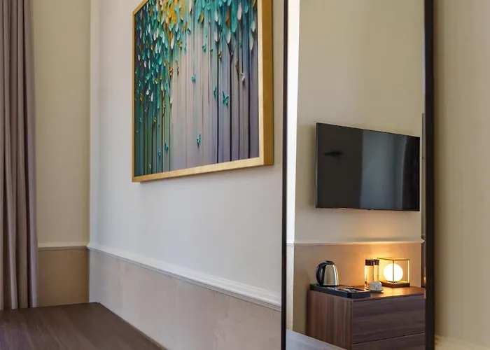 Oda ve Kahvaltı Emy Boutique 4*